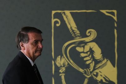 O presidente da República, Jair Bolsonaro,participa da abertura da exposição alusiva ao Bicentenário da Independência do Brasil, no térreo do Palácio do Planalto