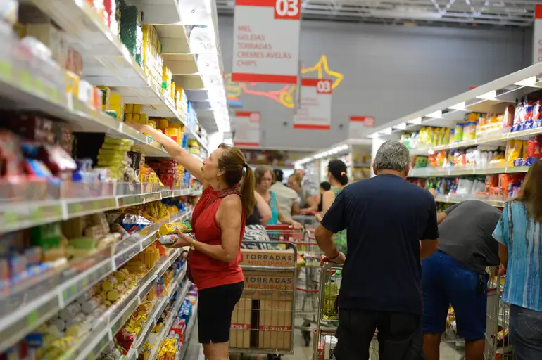 Supermercados reforçam segurança na Grande Vitória.
Foto: Tânia Rêgo/Agência Brasil/Arquivo