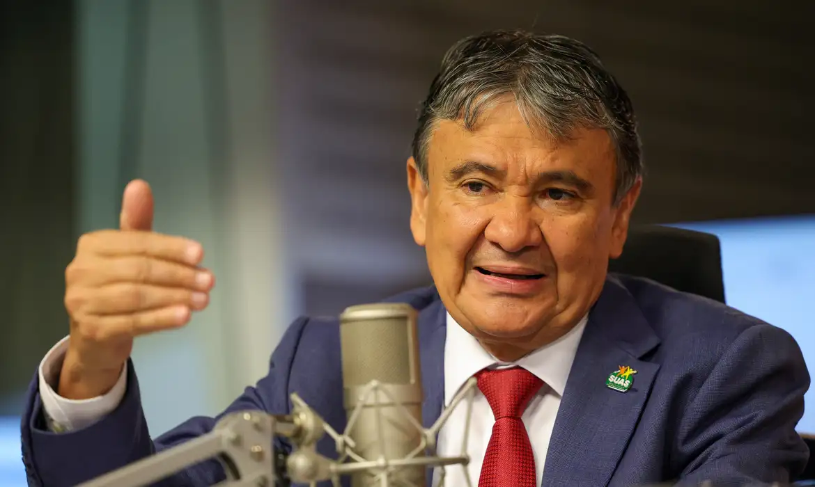 Brasília (DF) 29/01/2026 -  O ministro do Desenvolvimento e Assistência Social, Família e Combate à Fome, Welligton Dias, participa do programa Bom Dia, Ministro. 
  Foto: Fabio Rodrigues-Pozzebom/ Agência Brasil