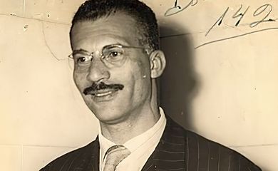 Carlos Marighella - Marighella quando era deputado, em 1946 ou 1947.. Foto: Aperj/Domínio Público