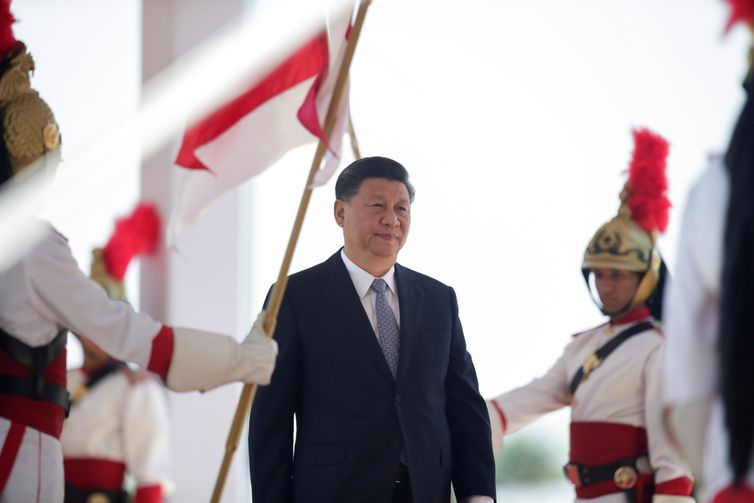 China's President Xi Jinping arrives for a meeting with Brazil's President Jair Bolsonaro before the BRICS summit in Brasilia, Brazil November 13,  2019. REUTERS/Ueslei Marcelino