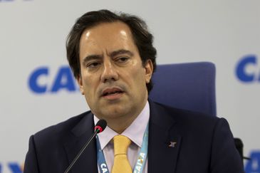 O presidente da CAIXA, Pedro Guimarães, anuncia redução das taxas de juros para o crédito imobiliário com recursos do SBPE. 