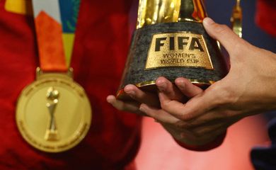 Troféu da Copa do Mundo feminina disputada na Australia e na Nova Zelândia
 20/8/2023    REUTERS/Carl Recine