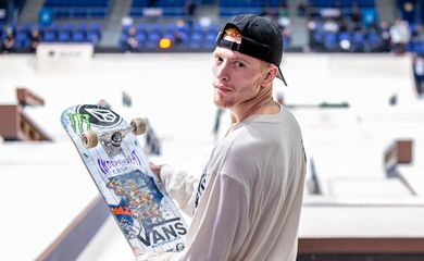 Giovanni Vianna é prata na etapa de Sidney da Liga Mundial de skate street - SLS - em 13/10/2024