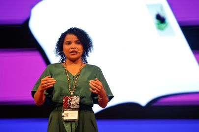 Belém (PA), 07/06/2025 - A estudante de engenharia e pesquisadora, Francielly Rodrigues  se apresenta no TEDx Amazônia, no Theatro da Paz, centro da cidade. Foto: Tânia Rêgo/Agência Brasil