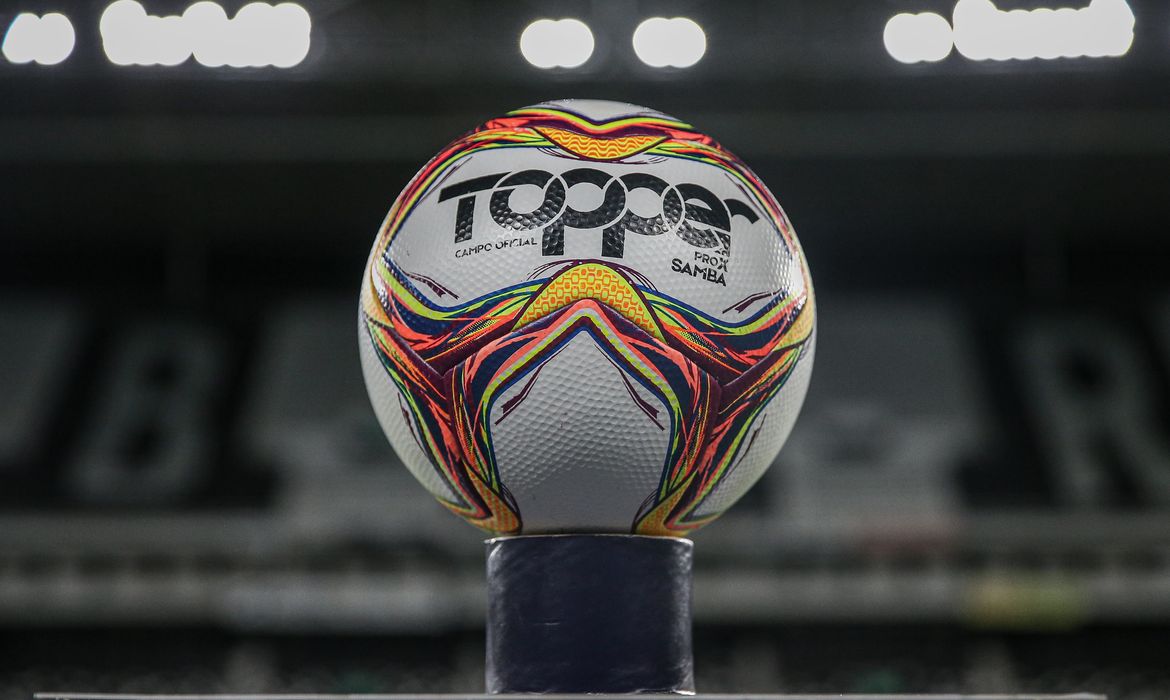 Bola Taça Rio - Rio de Janeiro - 28/06/2020 - Estádio Nilton Santos.
Fluminense enfrenta o Volta Redonda esta noite pela 4ª rodada da Taça Rio 2020.