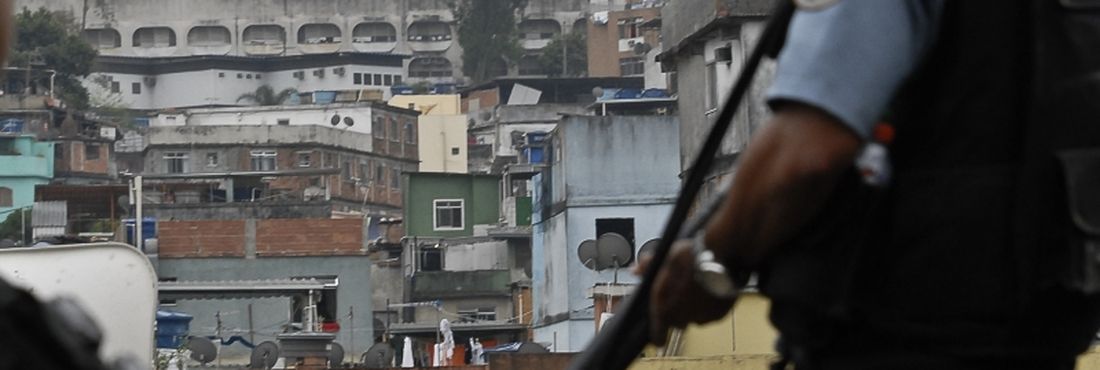 Policial da UPP da Rocinha, no Rio de Janeiro