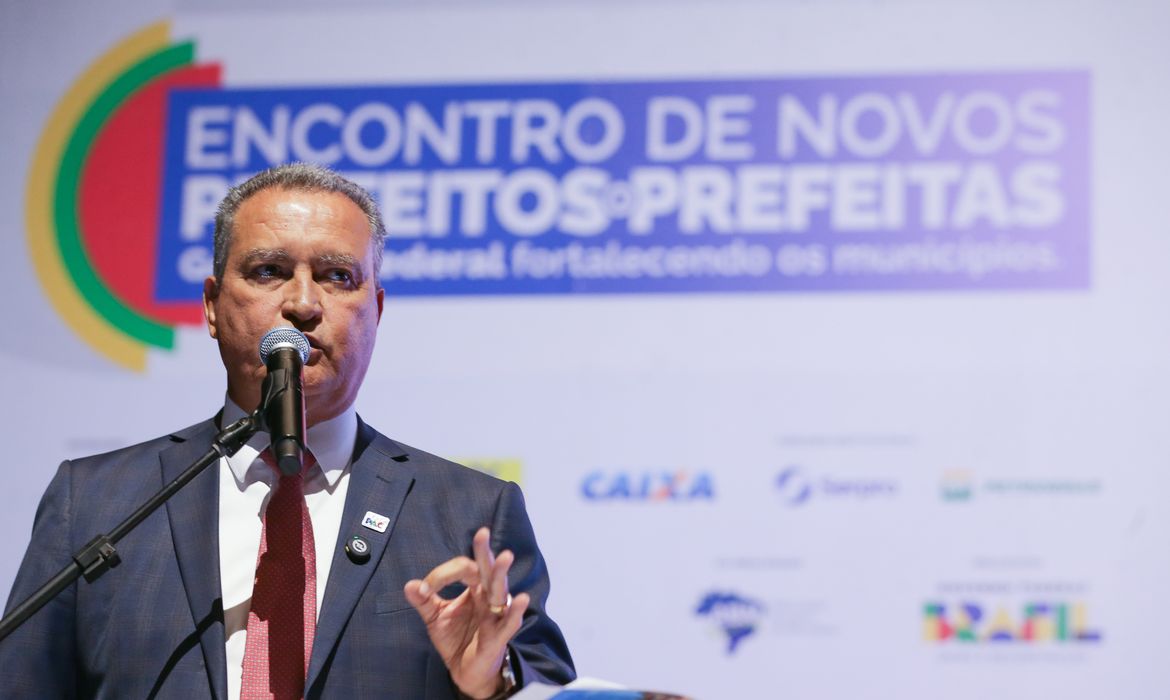 Brasília (DF) 12/02/2025 - Ministro da Casa Civil Rui Costa apresenta aos gestores municipais os detalhes da segunda etapa do Novo PAC Seleções, durante o Encontro de Novos Prefeitos e Prefeitas (ENPP), realizado no Centro de Convenções Ulysses Guimarães. Foto: Lula Marques/Agência Brasil