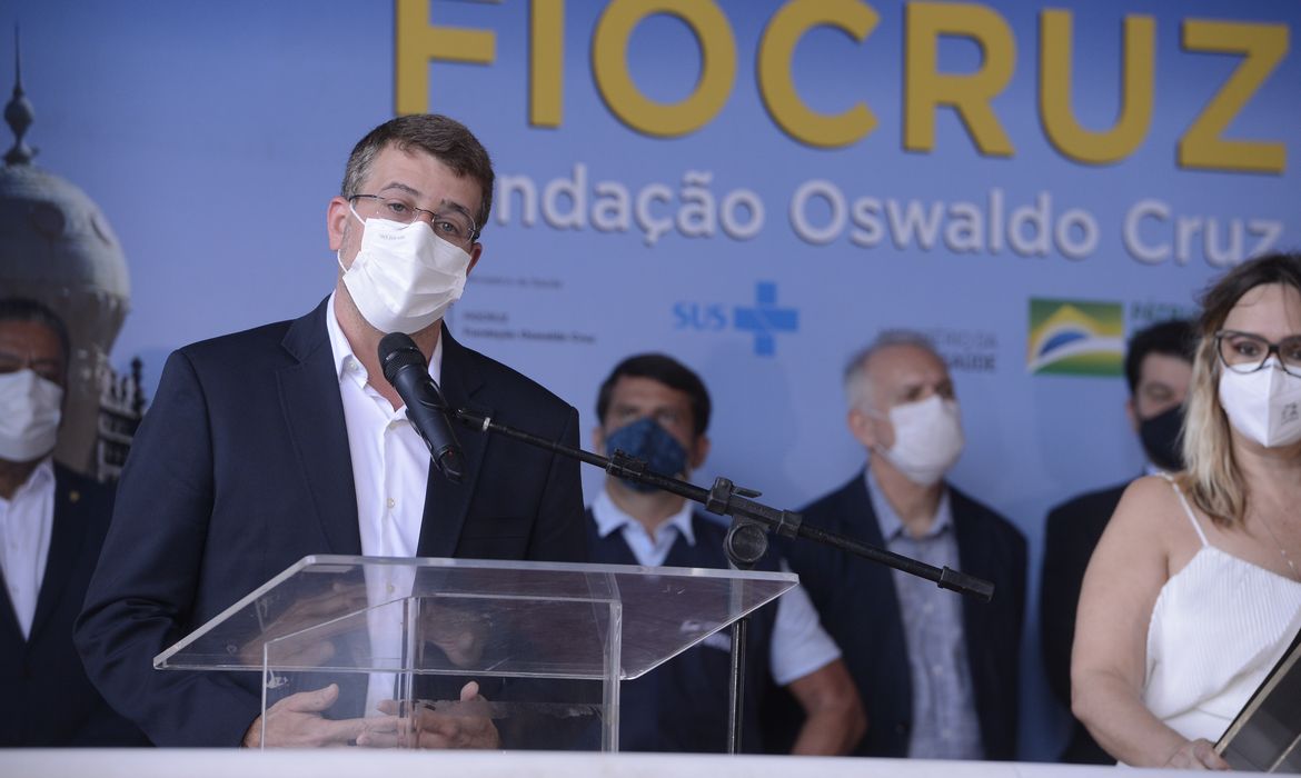 O secretário municipal de saúde, Daniel Soranz, durante evento que marcou a liberação das vacinas de Oxford/AstraZeneca para serem entregues ao Ministério da Saúde e distribuídas no Brasil.