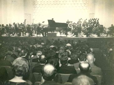 O jovem Nelson Freire em concerto realizado em 1966