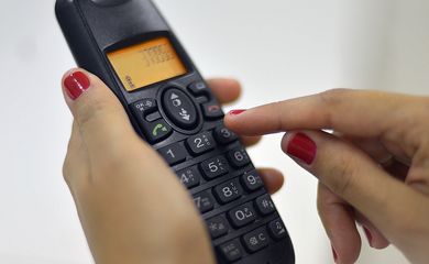 Ligação de telefone fixo para celular ficará mais barata
