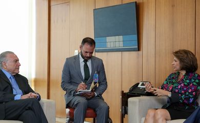 Presidente da República, Michel Temer durante encontro com Laura Chinchilla, Presidente da Missão de Observação Eleitoral da Organização dos Estados Americanos e ex- Presidente da Costa Rica.