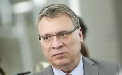 O ex-ministro Eugênio Aragão, advogado responsável pela assessoria jurídica eleitoral do PT, concede entrevista coletiva para esclarecer questões que envolvem a campanha do Partido dos Trabalhadores no Tribunal Superior Eleitoral (TSE).