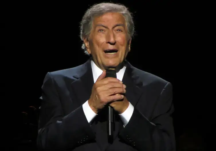 Tony Bennett, ícone da música americana, morre aos 96 anos. Foto: Marcen27/Wikimedia