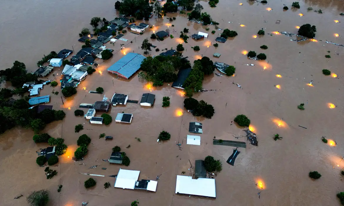 Barragem se rompe parcialmente no Rio Grande do Sul | Agência Brasil