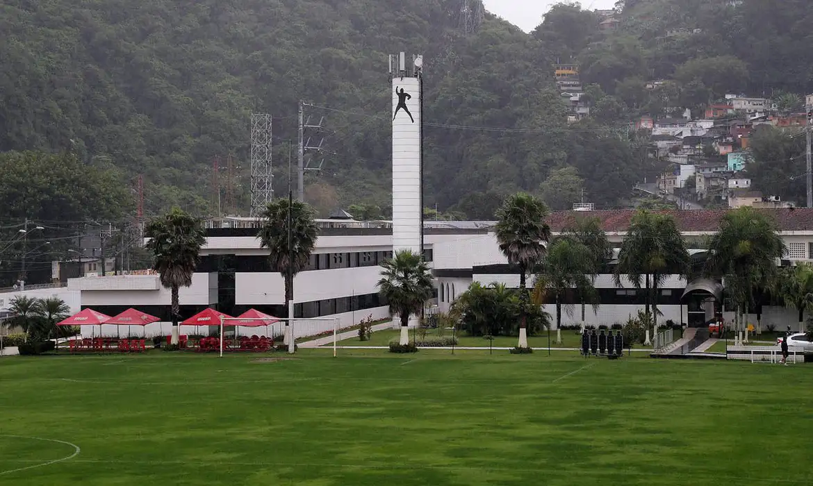 Governo federal autoriza leilão de terreno do CT Rei Pelé, do Santos 