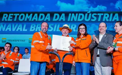 Presidente da República, Luiz Inácio Lula da Silva, durante visita à Feira de Negócios da Indústria Naval e Offshore Brasileira. Terminal Marítimo Almirante Maximiano da Fonseca (Tebig) da Transpetro, Angra dos Reis - RJ.

Foto: Ricardo Stuckert / PR