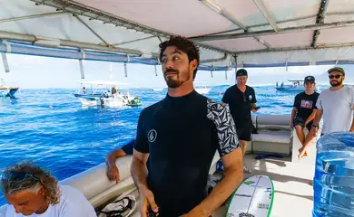 Yago Dora, etapa de Teahupoʻo, surfe