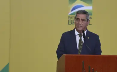 O ministro da Defesa, Walter Braga Netto, participa da cerimônia de Lançamento de Novas Entregas do Programa Renda e Oportunidade