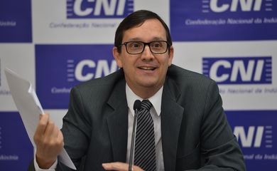 Renato da Fonseca, gerente-executivo da Unidade de Pesquisa e Competitividade da CNI revela a Pesquisa CNI-Ibope do terceiro trimestre de 2015 com a avaliação sobre o desemprenho do governo (Elza Fiúza/Agência Brasil)