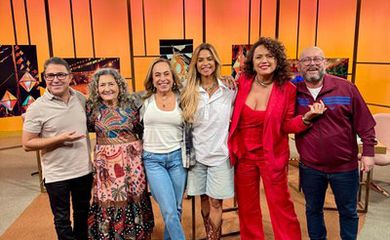 Rio de Janeiro (DF) 26/06/2025 - O programa Sem Censura, da TV Brasil, destaca festas juninas com papo animado e música temática.  Foto: TV Brasil