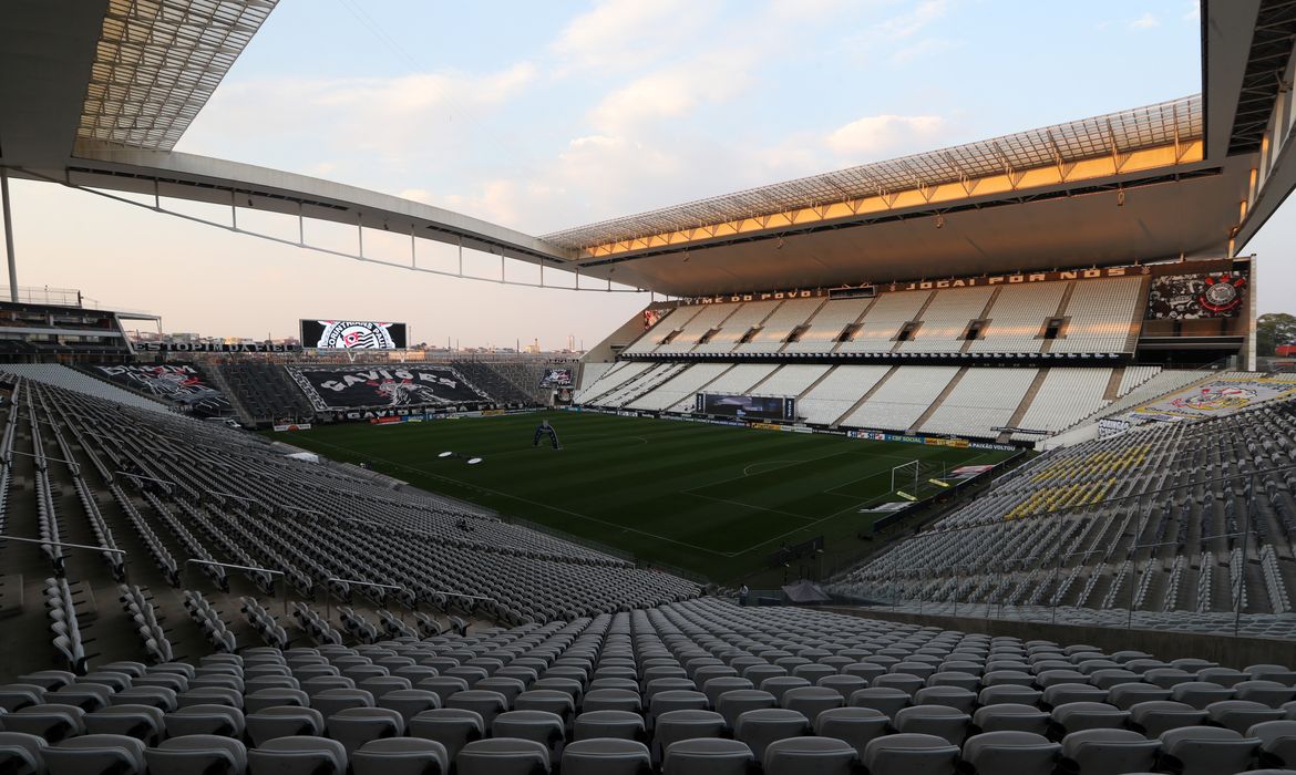 Arena Corinthians sem público durante partida no ano passado - estádio 
