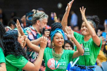 Jovens negras na plenária dos Diálogos Amazônicos