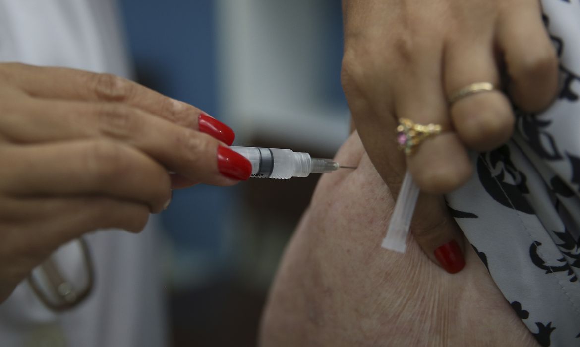 Período de vacinação contra a gripe é ampliado até 15 de junho