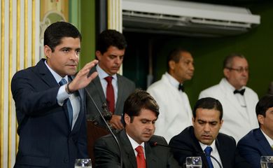 Salvador - ACM Neto faz juramento em cerimônia de posse na Câmara Municipal (Valter Pontes/ Agecom Salvador)