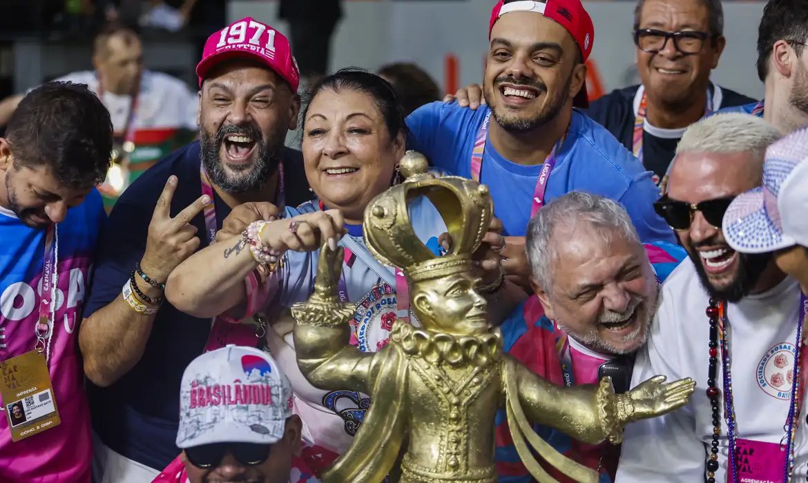 São Paulo (SP), 04/03/2025 - Carnaval 2025 - Rosas de Ouro campeã do Grupo Especial no Sambódromo do Anhembi.

Foto Paulo Pinto/Agencia Brasil