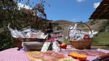 TV Brasil/Caminhos da Reportagem O EMBUTIDO DAS MONTANHAS CAPIXABAS