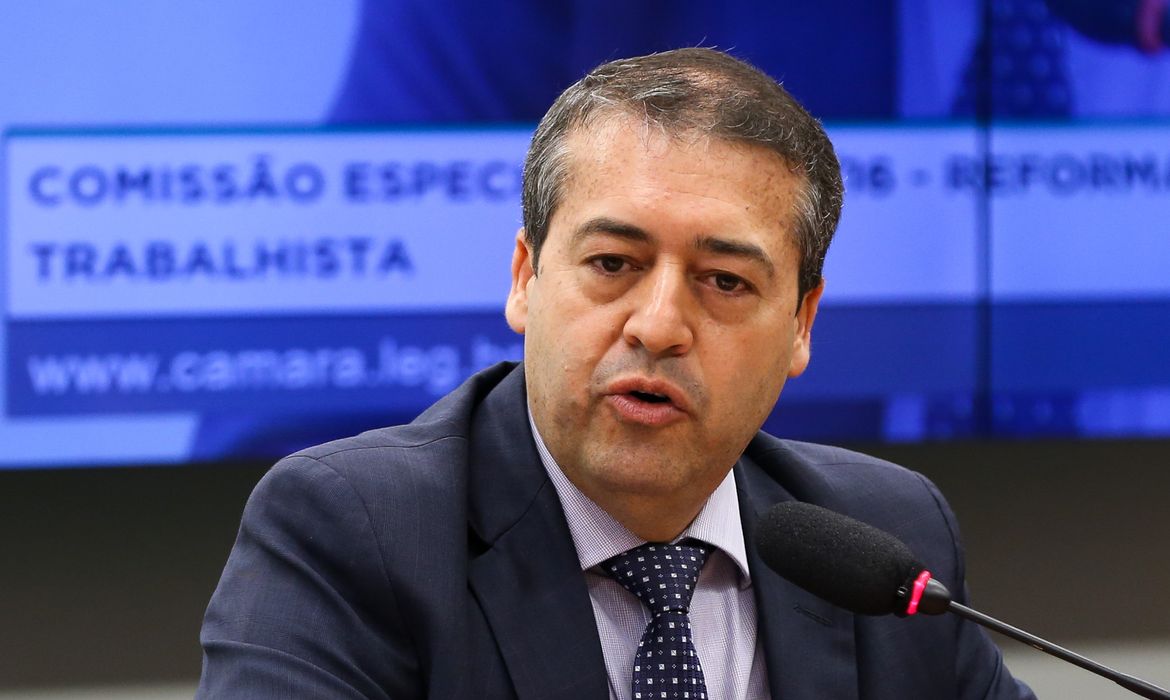 Brasília - O ministro do Trabalho, Ronaldo Nogueira, durante reunião da Comissão Especial da Reforma Trabalhista (PL 6787/16). (Marcelo Camargo/Agência Brasil)