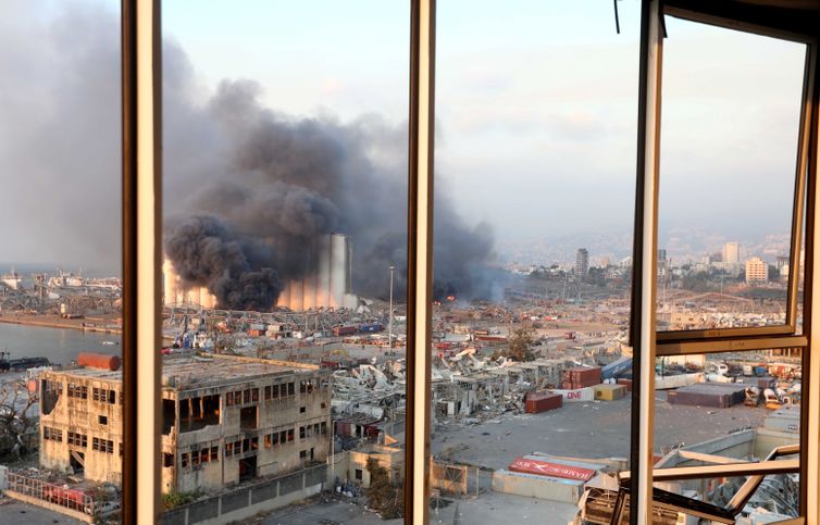 Destruição provocada por explosão em Beirute
