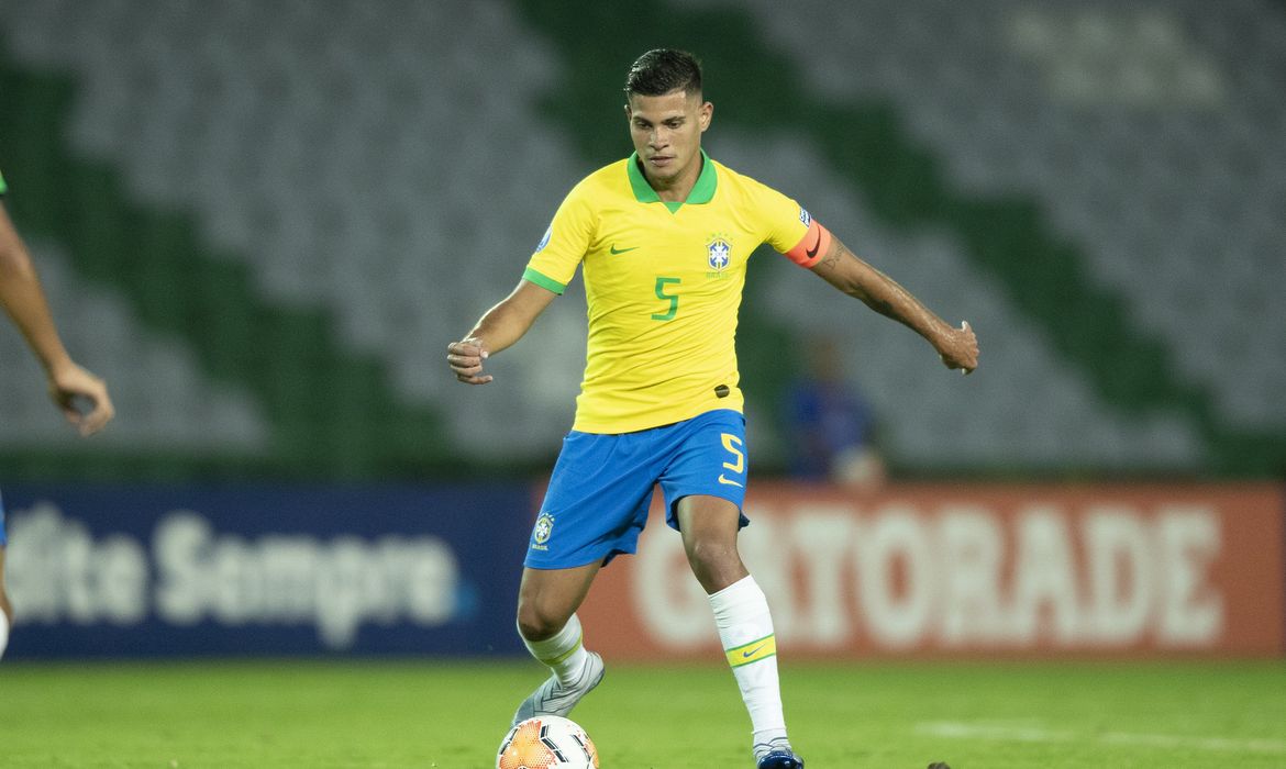 Bruno Guimarães convocado para a seleção brasileira, depois do corte de Casemiro em 07/11/2020, infectado com covid-19
foto: Brasil x Bolívia pelo Pré-olímpico em Armênia, Colômbia.