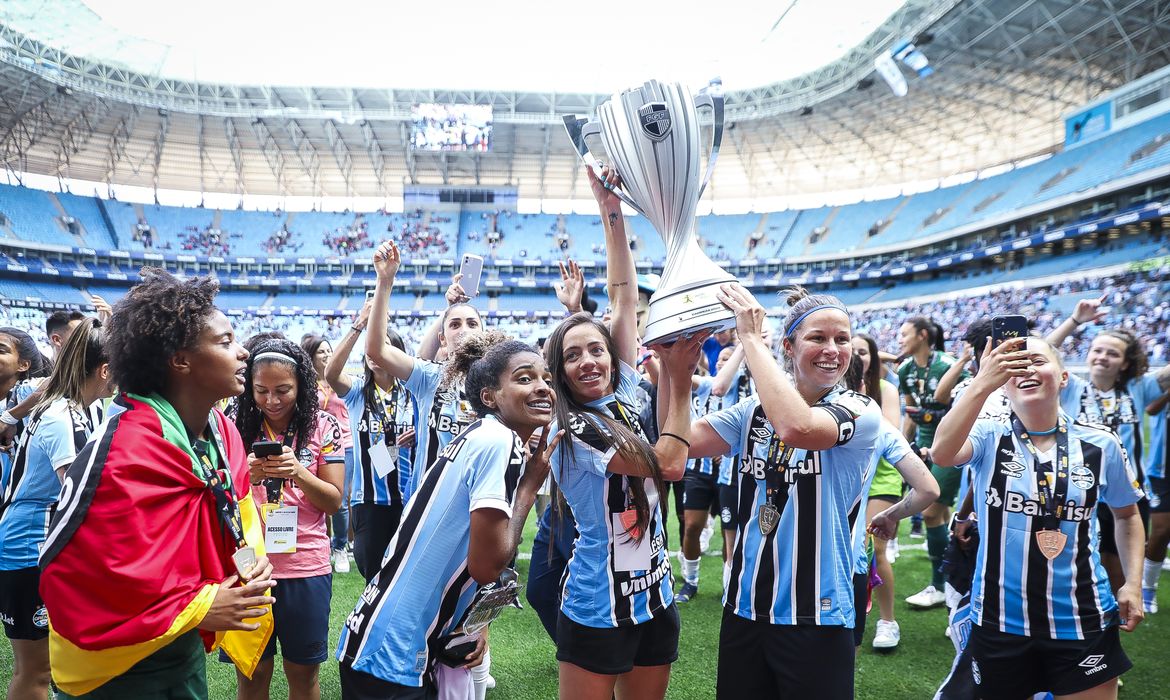 FPF divulga detalhes da Copa SP de futebol feminino; Grêmio e Inter  representam o RS
