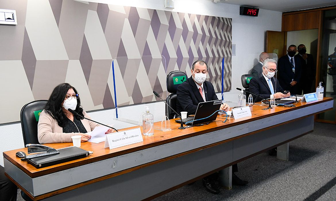 Comissão Parlamentar de Inquérito da Pandemia (CPIPANDEMIA) realiza oitiva da fiscal de contratos no Ministério da Saúde que autorizou a compra da vacina indiana Covaxin.