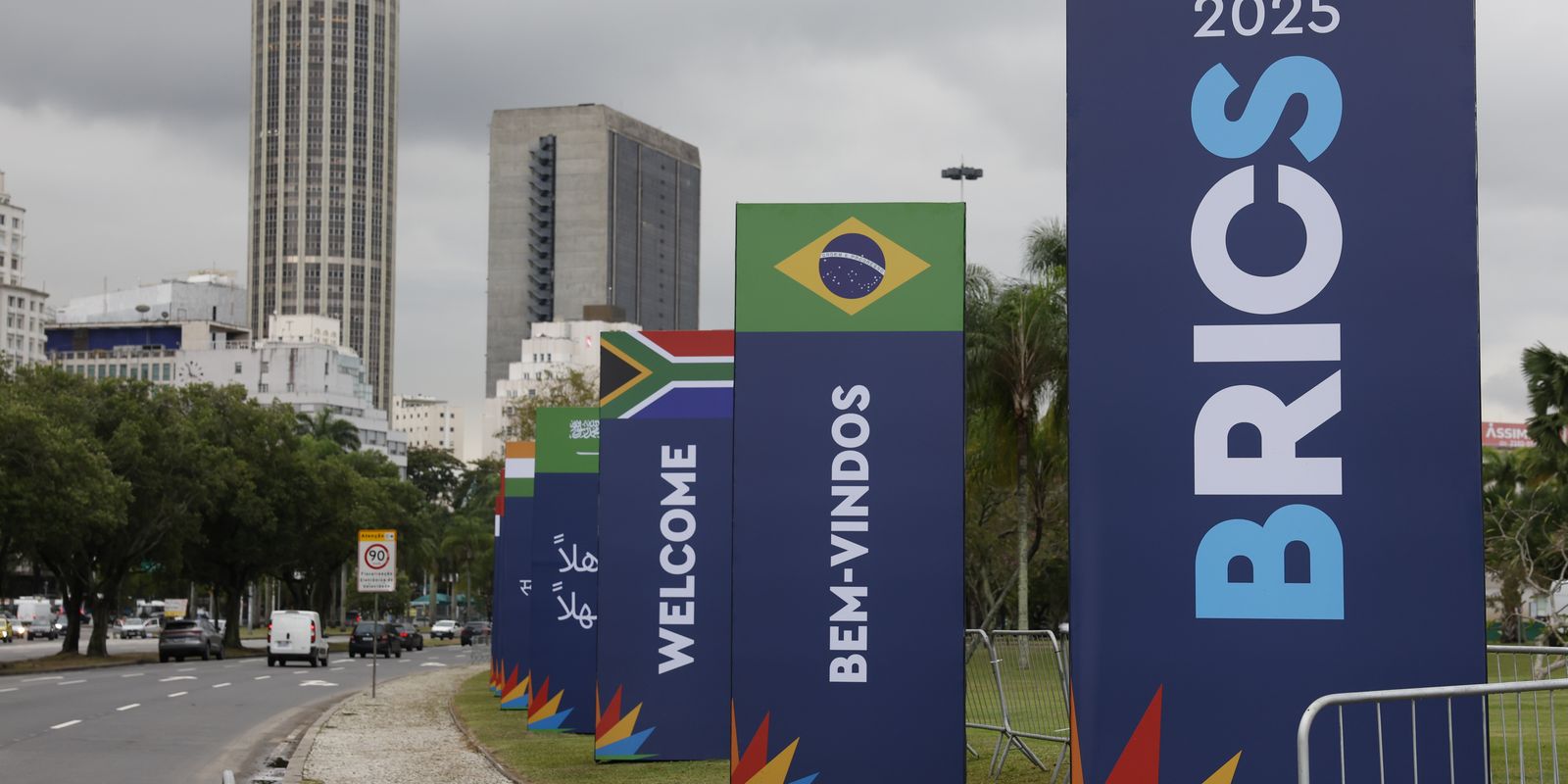 Prefeitura do Rio oferece edifício para ser a sede permanente do Brics Prefeitura do Rio oferece edifício para ser a sede permanente do Brics
