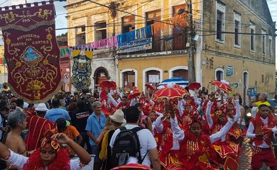 Olinda - Cortejo de abertura do carnaval de Olinda percorre ladeiras da Cidade Alta (Sumaia Villela/Agência Brasil )