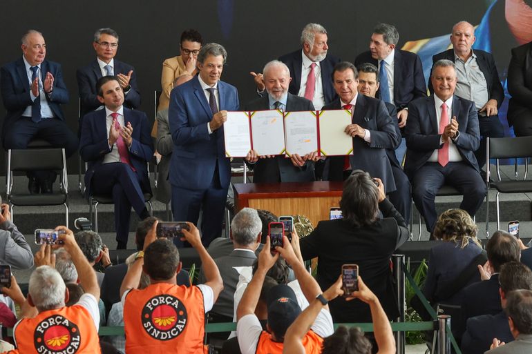 Brasília (DF), 12/03/2025  – O presidente Luiz Inácio Lula da Silva, participa da cerimônia de lançamento do programa “Crédito do Trabalhador”
Foto: Antonio Cruz/Agência Brasil