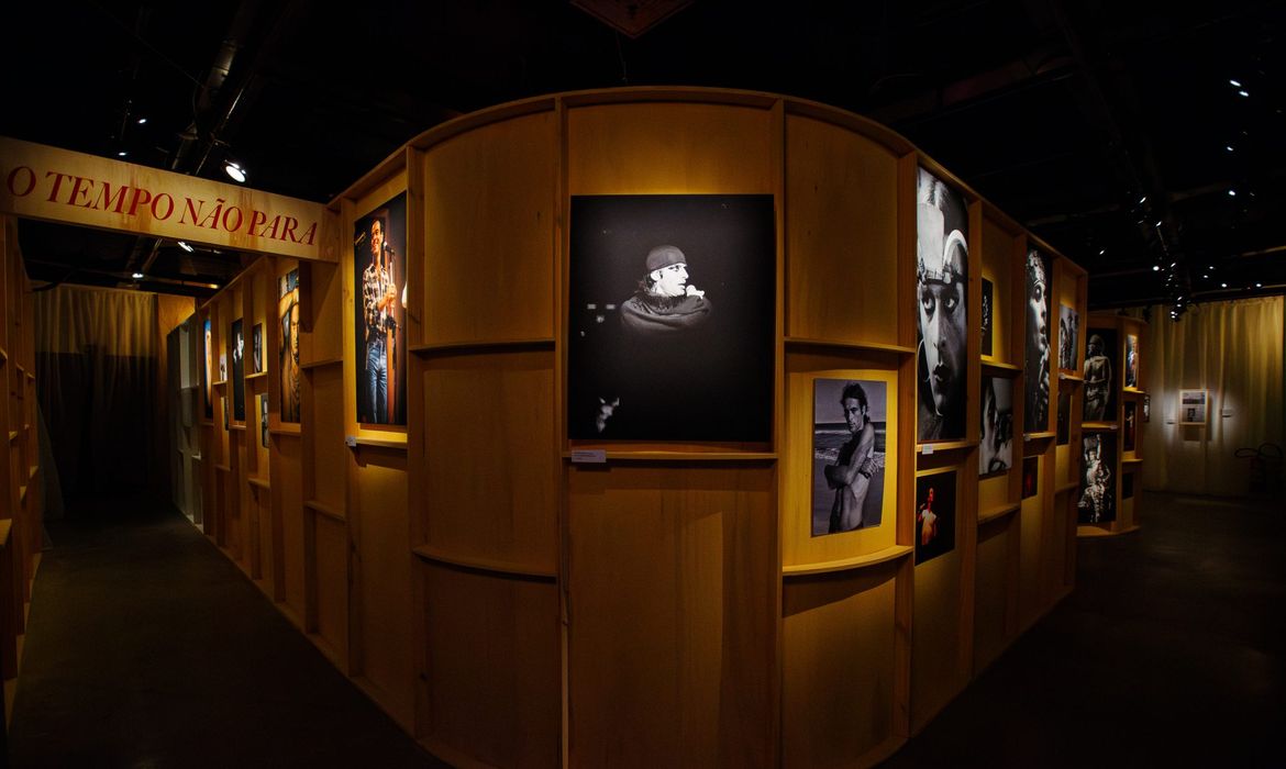Ney Matogrosso  celebrado em exposio no Museu da Imagem e do Som