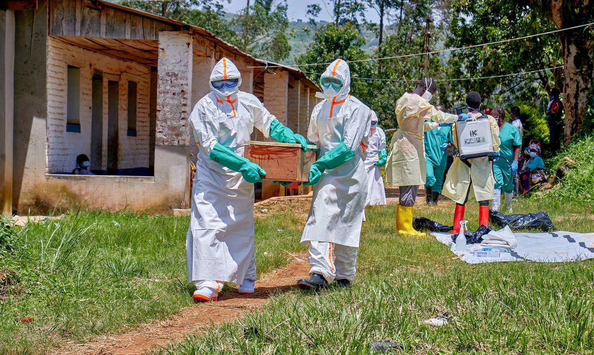 OMS e CDC África lançam plano de resposta ao surto de ebola na região