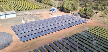 A energia solar tem crescido no Brasil e tem mostrado eficiente nas propriedades rurais