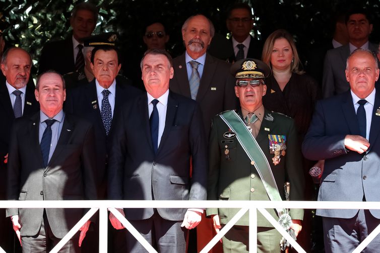  Presidente Jair Bolsonaro participa de Solenidade Comemorativa ao Dia do Exército Brasileiro.
