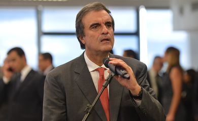 O ministro da Justiça (MJ), José Eduardo Cardozo, durante solenidade de assinatura de acordo de cooperação entre o CNJ e o MJ, CNMP, AGU, CGU e OAB para promover medidas de combate à corrupção (José Cruz/Agência Brasil)