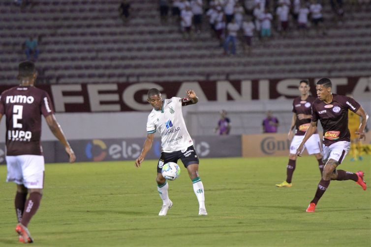 Ferroviaria e América-MG em jogo da Copa do Brasil Ferroviaria e América-MG em jogo da Copa do Brasil