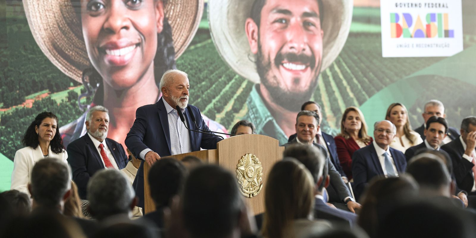 Governo anuncia Plano Safra recorde de R$ 516 bilhões para agronegócio