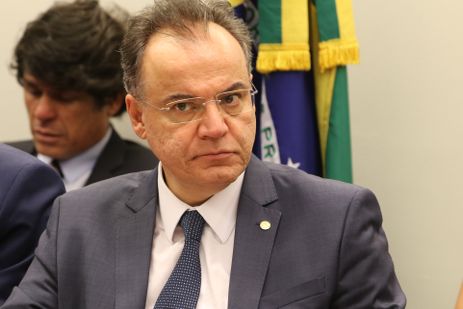O relator na Comissão Especial da Reforma da Previdência, deputado Samuel Moreira, durante audiência pública para debater o regime próprio de Previdência Social (RPPS) da União, dos estados e dos municípios.