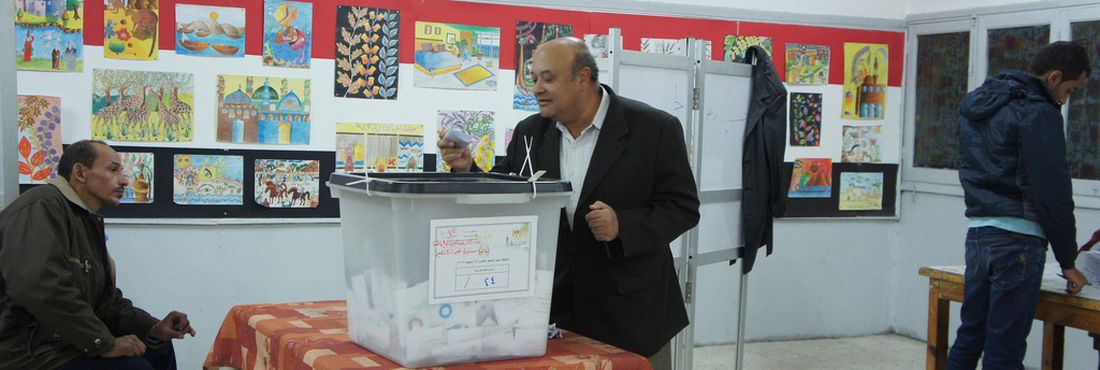 Dados preliminares do partido da presidência do país mostram que 73,7% dos eleitores votaram "sim"