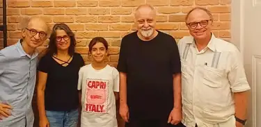 Lenora Mendes e equipe do Blim-Blem-Blom