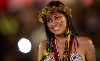 Palmas (TO) -  Mulheres de diversas etnias participam de desfile de beleza indígena durante os Jogos Mundiais dos Povos Indígenas  ( Marcelo Camargo/Agência Brasil)